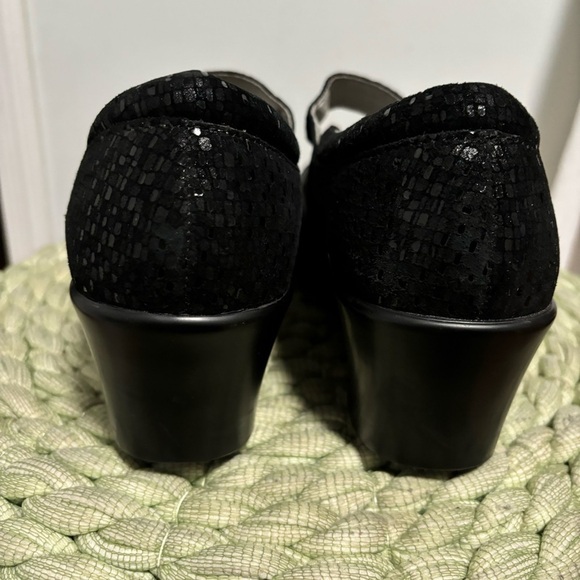 Alegria Maya Tile Me More Black Leather Mary Jane Comfort Shoe - Picture 9 of 12